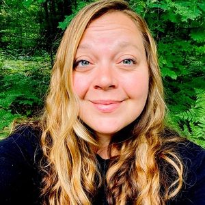 Meet your Posher, Brooke